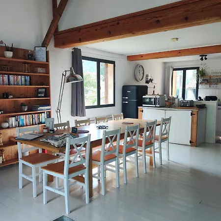 Sous Le Figuier بيت للعطل