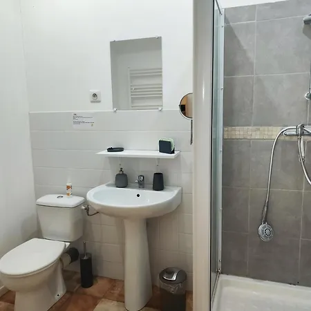 Sous Le Figuier Fougax-et-Barrineuf