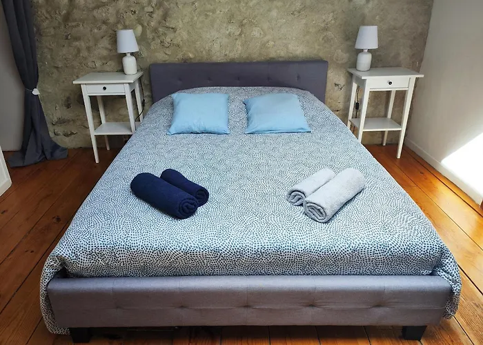 Sous Le Figuier Fougax-et-Barrineuf